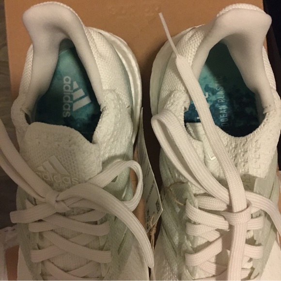 NEW IN BOX! Ultraboost DNA 6.0 x Parley Sneaker - Picture 9 of 10